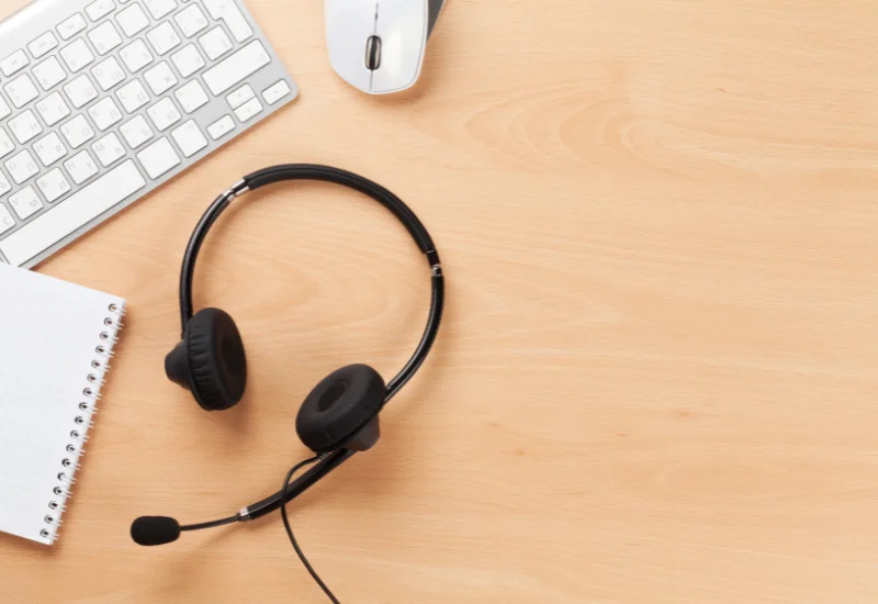 قناة إتصال وخطوط كونتاكت سنتر